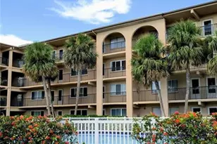 2525 W Bay Dr, Belleair Bluffs, FL 33770 - Photo 1