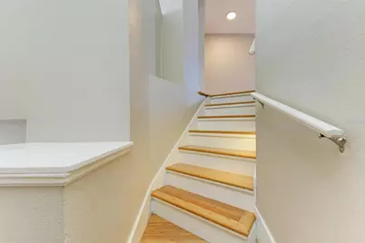 2926 Bayshore Pointe Drive, Tampa, FL 33611 - Photo 8