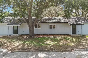 1307 Eagleview Dr, Brandon, FL 33510 - Photo 2