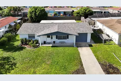 3426 Pinon Dr, Holiday, FL 34691 - Photo 2