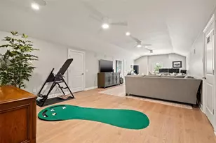 1210 Monterey Blvd NE, Saint Petersburg, FL 33704 - Photo 58