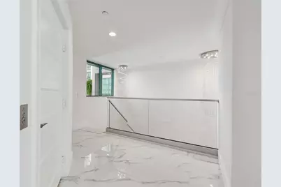 1560 Gulf Boulevard #306, Clearwater Beach, FL 33767 - Photo 12