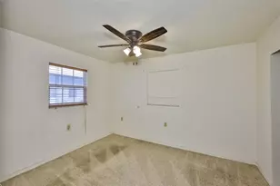 7741 39th Ave N, Saint Petersburg, FL 33709 - Photo 14