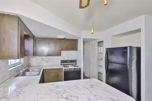 7741 39th Ave N, Saint Petersburg, FL 33709 - Photo 6