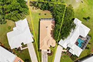 8480 Maybelle Dr, Weeki Wachee, FL 34613 - Photo 4