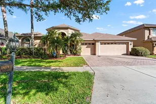 18118 Diamond Cove Ct, Tampa, FL 33647 - Photo 2