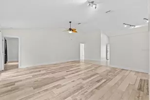 1671 Silverwood St, Tarpon Springs, FL 34689 - Photo 8