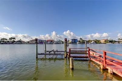 307 173rd Avenue E, North Redington Beach, FL 33708 - Photo 8