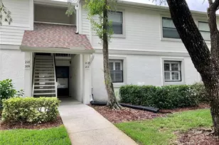 211 Meadow Ln, Oldsmar, FL 34677 - Photo 1