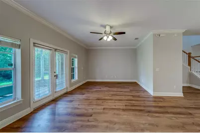 270 Valencia Circle, Saint Petersburg, FL 33716 - Photo 12