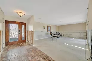 11750 5th St E, Treasure Island, FL 33706 - Photo 18