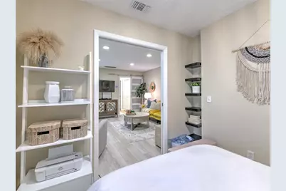 13759 Orange Sunset Drive #201, Tampa, FL 33618 - Photo 36