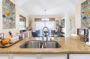 737 Kensington Lake Cir, Brandon, FL 33511 - Photo 10