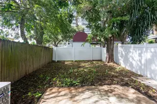 3202 W De Leon St, Tampa, FL 33609 - Photo 2