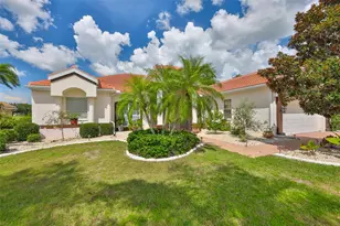 2327 Platinum Dr, Sun City Center, FL 33573 - Photo 4