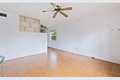 4154 56th Street N #820, Saint Petersburg, FL 33709 - Photo 10