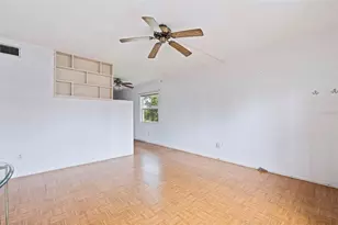 4154 56th St N, Saint Petersburg, FL 33709 - Photo 10