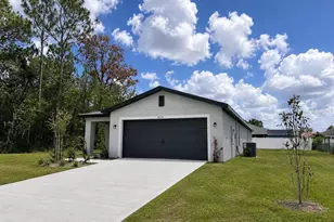 8338 Coral St, Spring Hill, FL 34606 - Photo 2