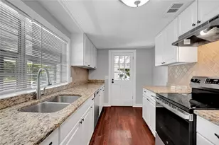 38145 7th St, Zephyrhills, FL 33542 - Photo 14