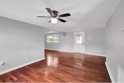 38145 7th Street, Zephyrhills, FL 33542 - Photo 8