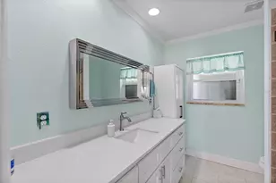 12170 4th St E, Treasure Island, FL 33706 - Photo 20