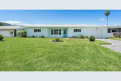12170 4th Street E, Treasure Island, FL 33706 - Photo 2