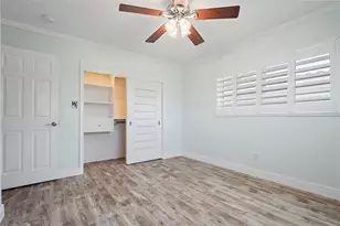 12170 4th St E, Treasure Island, FL 33706 - Photo 24