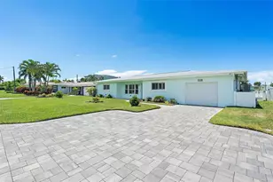 12170 4th St E, Treasure Island, FL 33706 - Photo 6