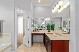 3807 Diamante Ct, Ruskin, FL 33573 - Photo 12