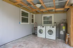 130 Melody Ln, Largo, FL 33771 - Photo 30