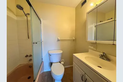 250 Rosery Road NW #206, Largo, FL 33770 - Photo 8