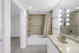 1 Beach Dr SE, Saint Petersburg, FL 33701 - Photo 30