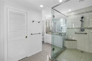 1 Beach Dr SE, Saint Petersburg, FL 33701 - Photo 26