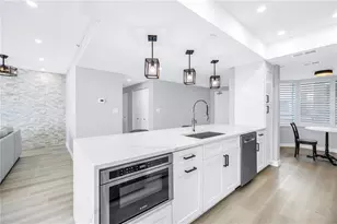 1520 Gulf Blvd, Clearwater Beach, FL 33767 - Photo 8