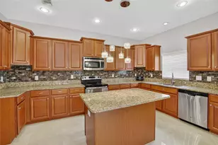 12407 Gilmerton Mist Ln, Riverview, FL 33579 - Photo 24