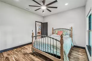 1517 Uncle Bud's Ln, Lithia, FL 33547 - Photo 20