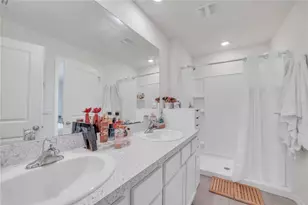36558 Spanish Rose Dr, Dade City, FL 33525 - Photo 26