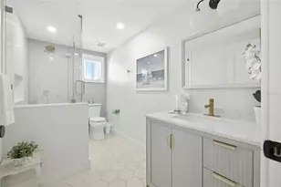 405 28th St, Holmes Beach, FL 34217 - Photo 26