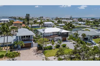 405 28th Street, Holmes Beach, FL 34217 - Photo 48