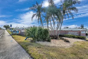 12400 Park Blvd, Seminole, FL 33772 - Photo 28