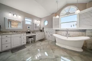 11700 5th St E, Treasure Island, FL 33706 - Photo 50