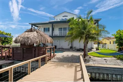11700 5th Street E, Treasure Island, FL 33706 - Photo 26