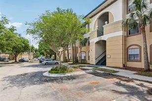 17104 Carrington Park Dr, Tampa, FL 33647 - Photo 2
