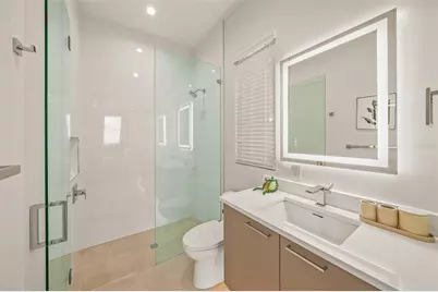 101 7th Street S, Bradenton Beach, FL 34217 - Photo 34