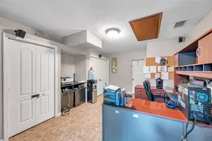 11334 Redgate St, Spring Hill, FL 34609 - Photo 18