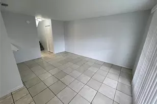 5003 Terrace Village Ln, Tampa, FL 33617 - Photo 6