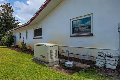 1027 Grovewood Court, Clearwater, FL 33764 - Photo 52