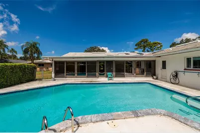 1027 Grovewood Court, Clearwater, FL 33764 - Photo 58