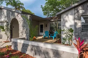 429 Evergreen Dr, Oldsmar, FL 34677 - Photo 1