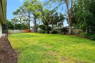 14210 Clarendon Dr, Tampa, FL 33624 - Photo 40